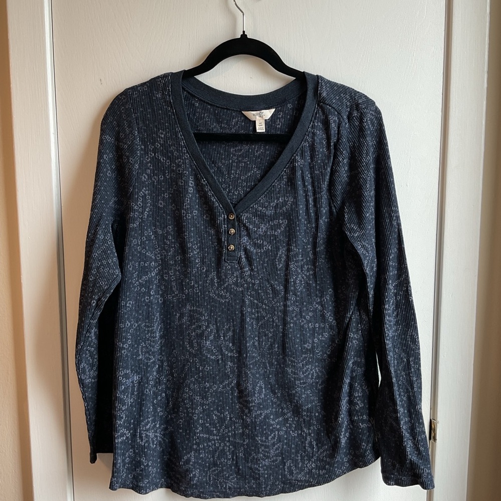Sky Textured Knit Top in Dark Blue
